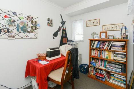 Photo of property in 398 Southland Place, Raureka, Hastings, 4120