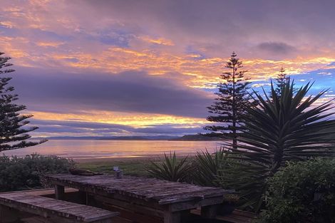 Photo of property in 16 Makorori Beach Road, Makorori, Gisborne, 4073