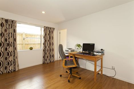 Photo of property in 3 Tuangi Street, Long Bay, Auckland, 0630
