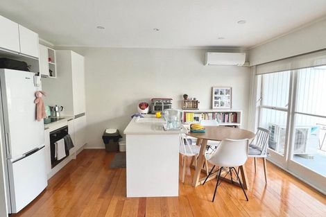 Photo of property in 1/8 Tawera Road, Greenlane, Auckland, 1051