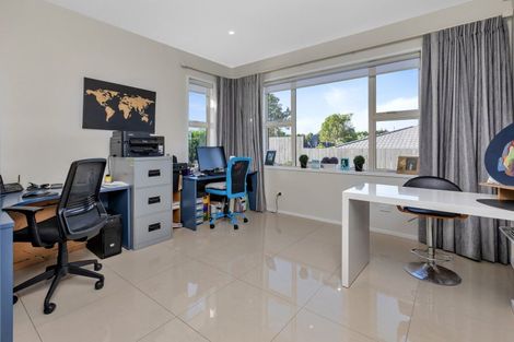 Photo of property in 28 Stace Hopper Drive, One Tree Point, 0118