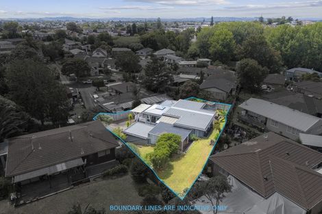 Photo of property in 7 Phoenix Place, Papatoetoe, Auckland, 2025