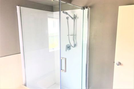 Photo of property in 11 Linwood Avenue, Forrest Hill, Auckland, 0620