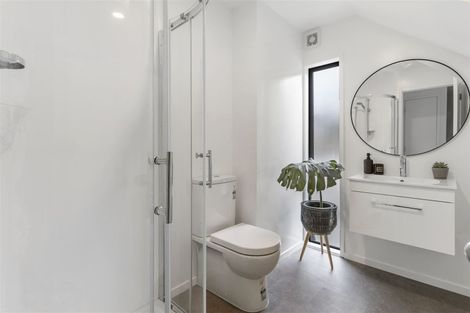 Photo of property in 2/37 Manuka Road, Bayview, Auckland, 0629