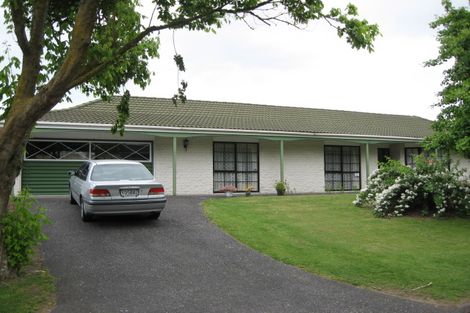 Photo of property in 1 Aztec Place, Conifer Grove, Takanini, 2112