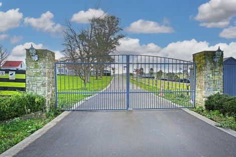 Photo of property in 59 Chamberlain Road, Bombay, 2675