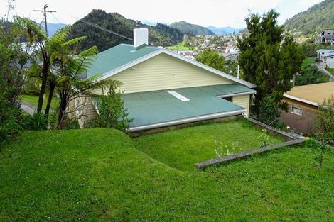 Photo of property in 7 Russell Street, Picton, 7220