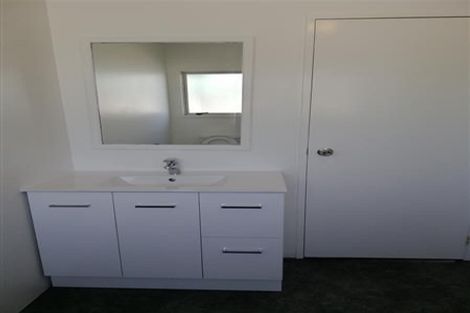 Photo of property in 4/38 Barneys Farm Road, Clendon Park, Auckland, 2103