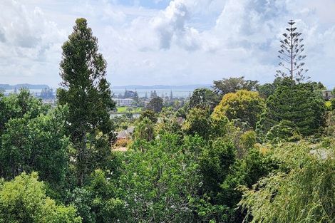Photo of property in 11 Moffat Road, Red Beach, 0932