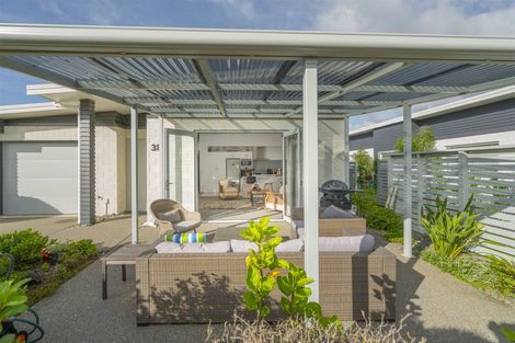 Photo of property in 16 Vanita Drive, Whitianga, 3510