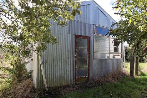 Photo of property in 5 Clark Street, Owaka, 9535