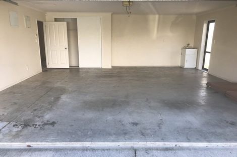 Photo of property in 487 Te Irirangi Drive, Flat Bush, Auckland, 2013