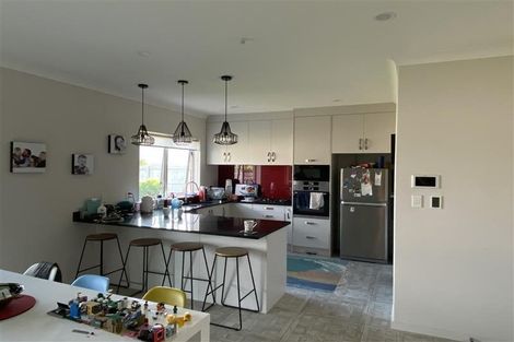 Photo of property in 18 Kauri Drive, Waiuku, 2123