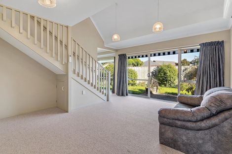 Photo of property in Holdsworth Villas, 1/2 William Donald Drive, Solway, Masterton, 5810