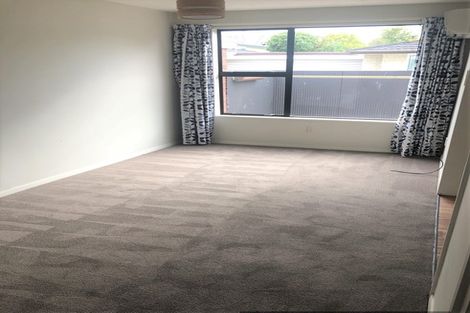 Photo of property in 2/11 Siska Place, Upper Riccarton, Christchurch, 8041