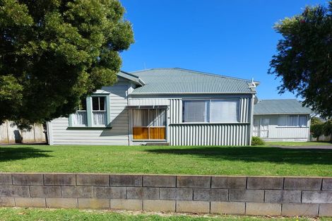 Photo of property in 5 Collins Street, Hawera, 4610