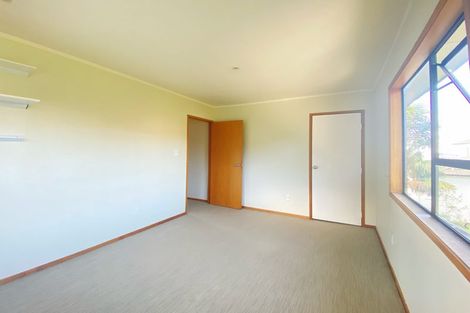 Photo of property in 1/28 Rangitoto Terrace, Milford, Auckland, 0620