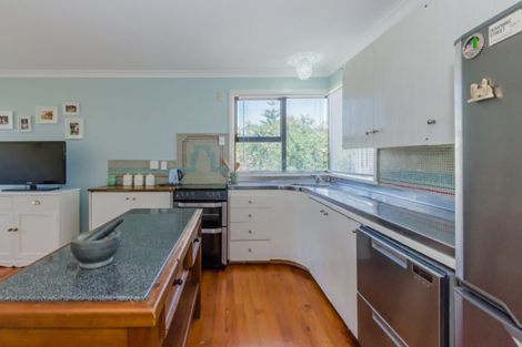 Photo of property in 20 Eatwell Avenue, Paraparaumu Beach, Paraparaumu, 5032