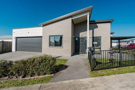 Photo of property in 36 Ridgedale Crescent, Flagstaff, Hamilton, 3210