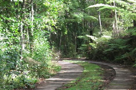 Photo of property in 327 Titirangi Road, Titirangi, Auckland, 0604