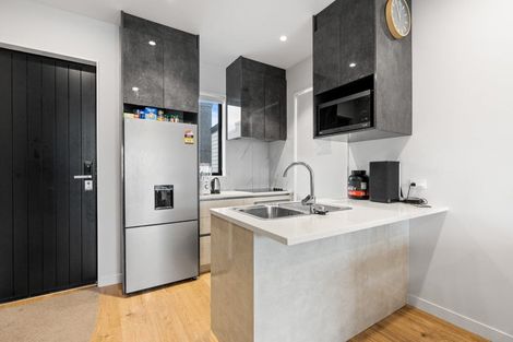 Photo of property in 18 Parahau Road, Papakura, 2110