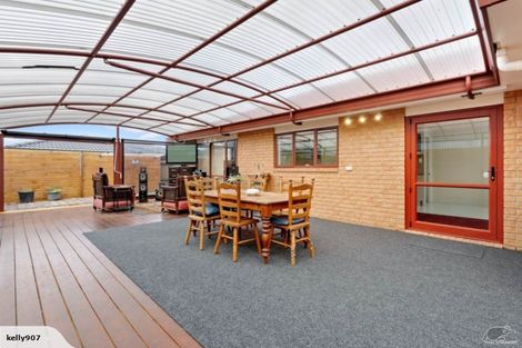 Photo of property in 9 Seddon Avenue, Papatoetoe, Auckland, 2104