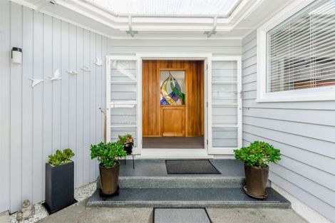Photo of property in 10 Horomona Road, Paekakariki, 5034