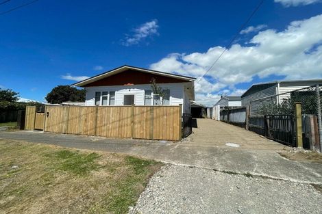 Photo of property in 3 Pembroke Road, Stratford, 4332