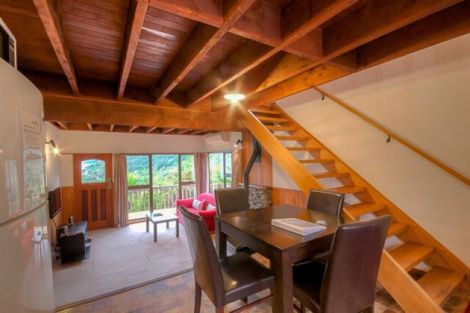 Photo of property in 24a Mckerrow Place, Sunshine Bay, Queenstown, 9300