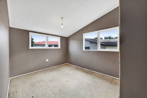 Photo of property in 5 Hughson Place, Opunake, 4616