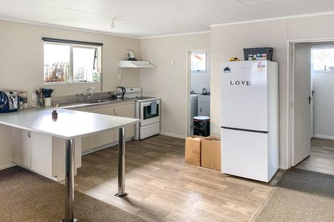 Photo of property in 35 Ada Street, Hokowhitu, Palmerston North, 4410