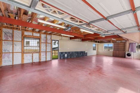 Photo of property in 3 Wallace Road, Ranui, Auckland, 0612