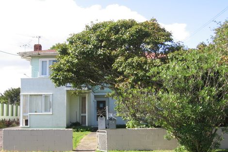 Photo of property in 8 Alan Avenue, Henderson, Auckland, 0610