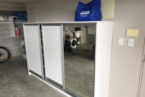 Photo of property in 37 Meadowcroft Grove, Johnsonville, Wellington, 6037