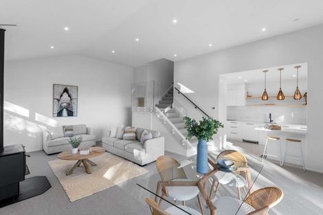 Photo of property in 145 Mount Pleasant Road, Mount Pleasant, Christchurch, 8081