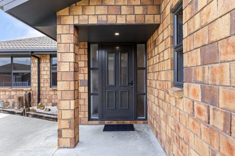 Photo of property in 7 Nevada Way, Kelvin Grove, Palmerston North, 4414