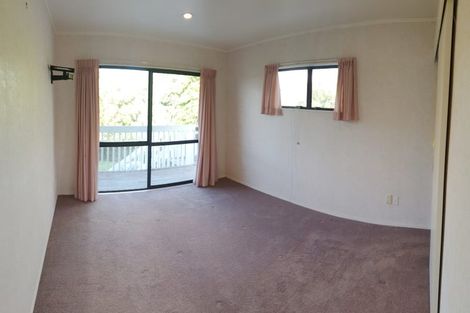 Photo of property in 150 Kaipara Road, Papakura, 2582