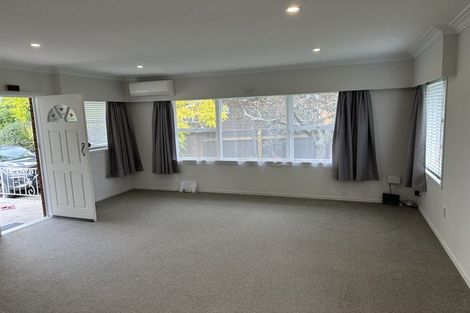Photo of property in 3/2 Tobruk Crescent, Milford, Auckland, 0620