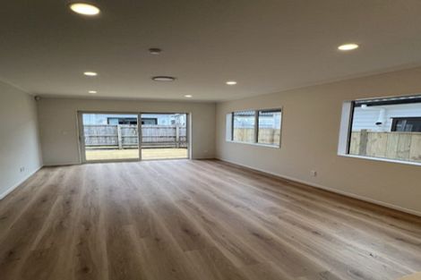 Photo of property in 82 Castlebane Drive, Flat Bush, Auckland, 2019