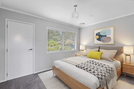 Photo of property in 60 Roberts Road, Matakatia, Whangaparaoa, 0930