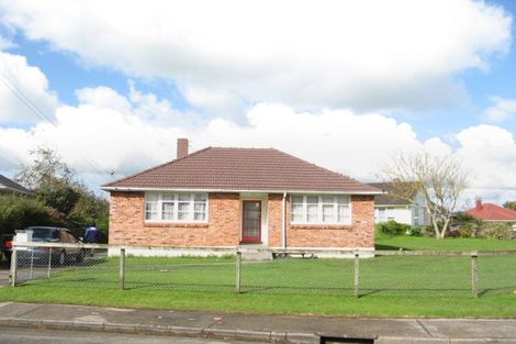 Photo of property in 33 Clarkson Crescent, Otara, Auckland, 2023