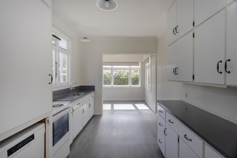 Photo of property in 56 Greta Street, South Hill, Oamaru, 9400