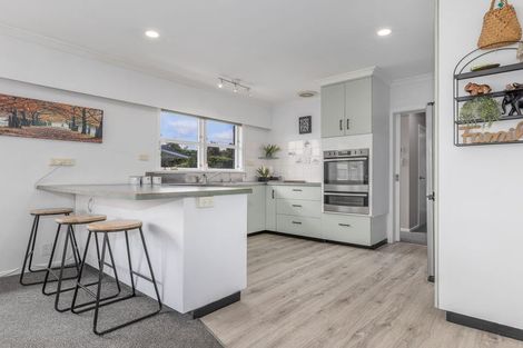 Photo of property in 42 Kennedy Drive, Levin, 5510