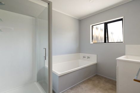 Photo of property in 70 Splitt Avenue, Glenview, Hamilton, 3206