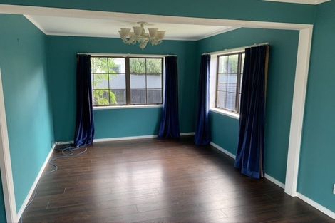 Photo of property in 5 Tawa Road, Te Atatu Peninsula, Auckland, 0610