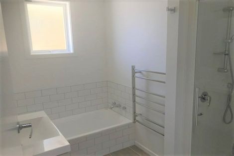 Photo of property in 6 Gaff Place, Whitby, Porirua, 5024