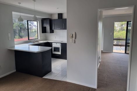 Photo of property in 52 Vintage Drive, Henderson, Auckland, 0612