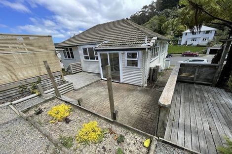 Photo of property in 12 Greer Crescent, Tawa, Wellington, 5028