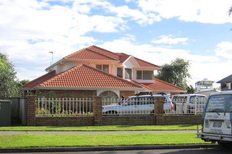 Photo of property in 29 Anaheim Boulevard, Shamrock Park, Auckland, 2016