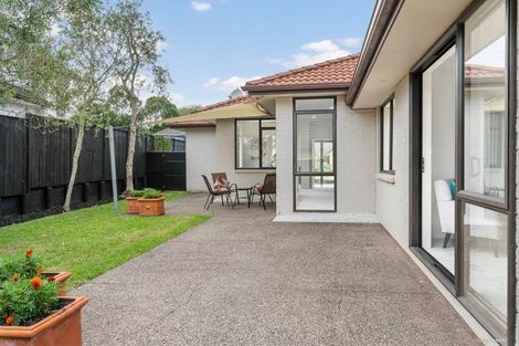 Photo of property in 115 Cyril French Drive, Flat Bush, Auckland, 2016